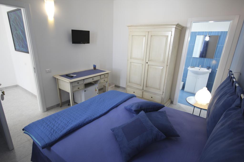 B&B Villa Genny A Pochi Passi Dal Mare San Cataldo (Apulia) Quarto foto