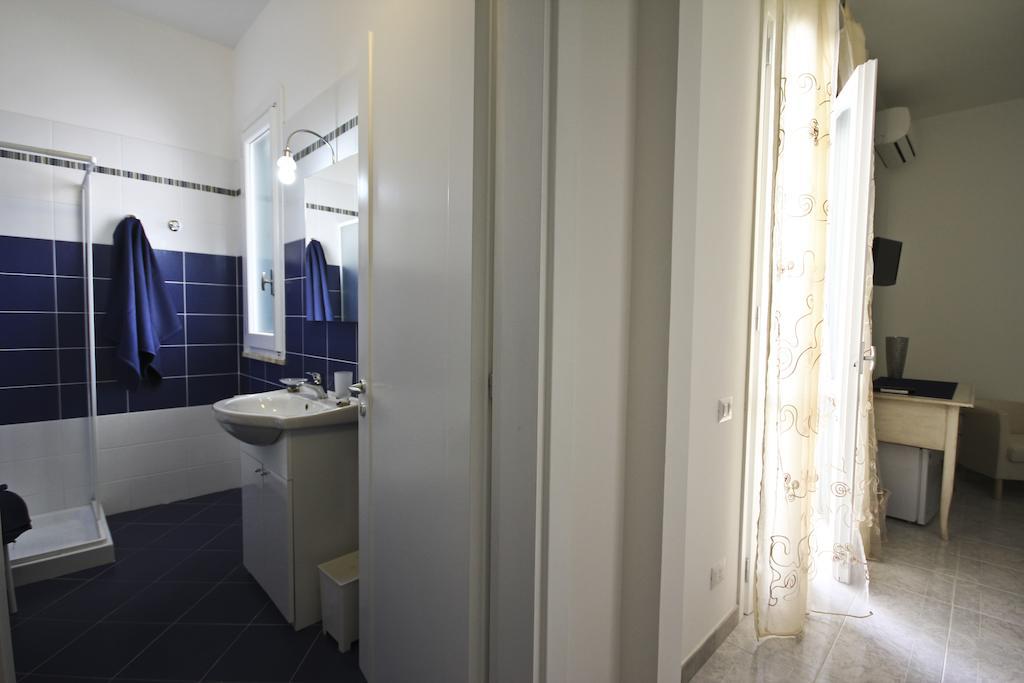 B&B Villa Genny A Pochi Passi Dal Mare San Cataldo (Apulia) Quarto foto